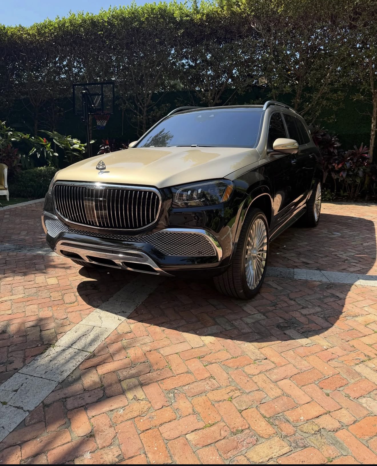 2021 Mercedes-Maybach GLS 600 4MATIC Black/Champagne Gold #5876 — photo 1